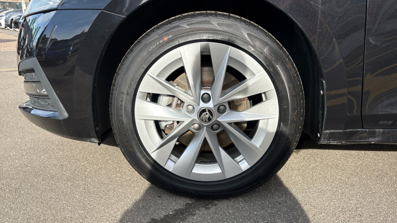 Skoda Octavia 1.4 TSI iV SE Technology DSG 5dr Estate